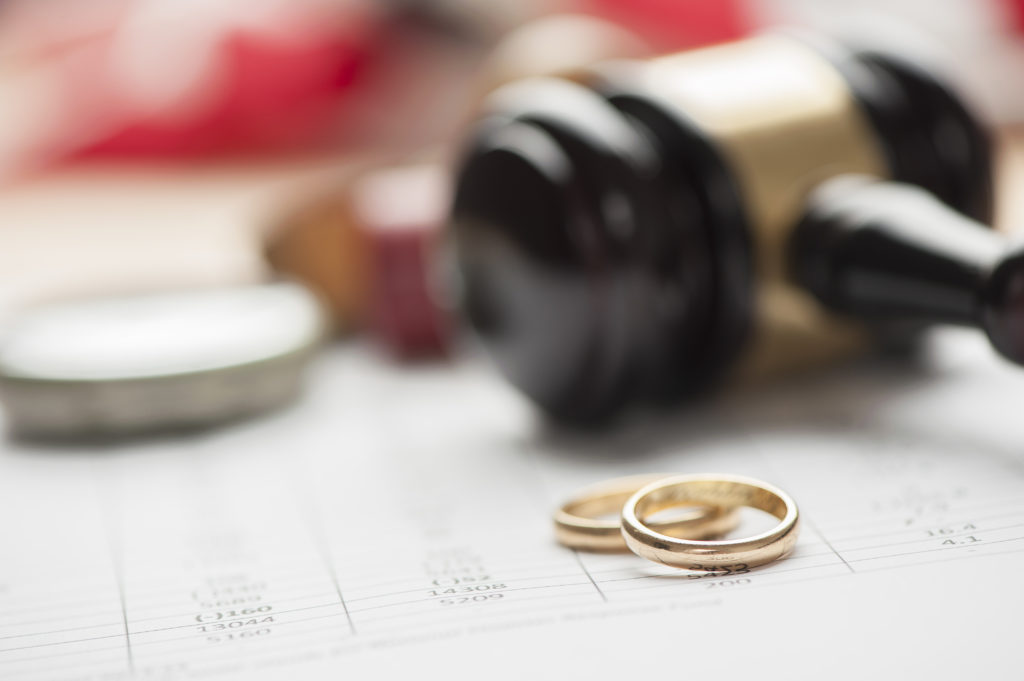 Two divorce cases go to Supreme Court