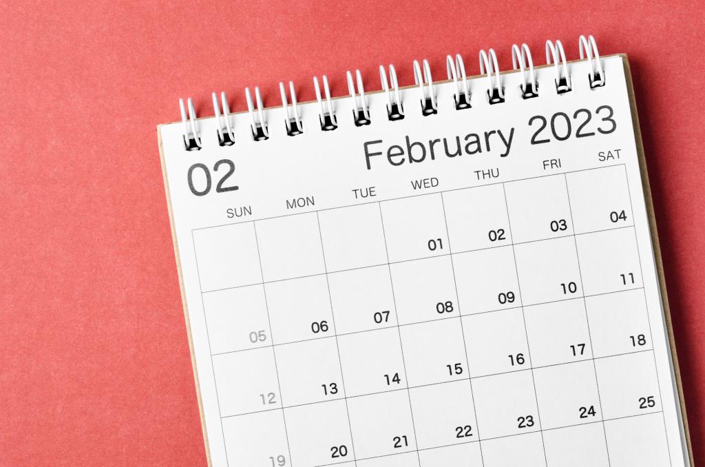 February 2023 calendar desk